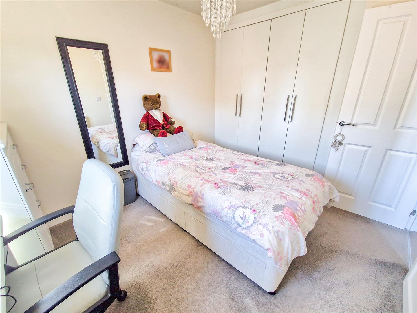 Hovingham Drive, Great Denham, Bedford